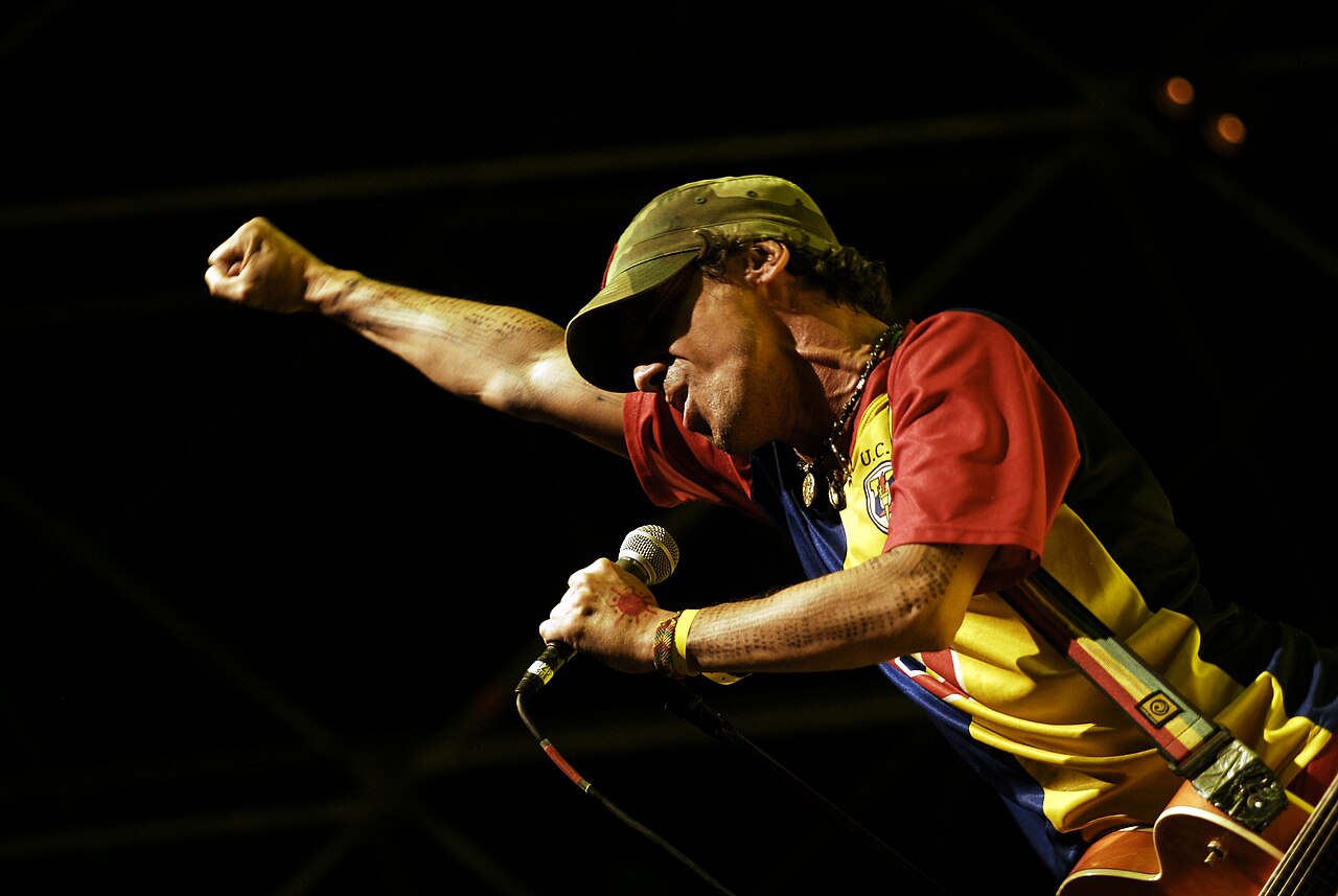 Manu Chao sul palco del Goa-Boa Festival di Genova