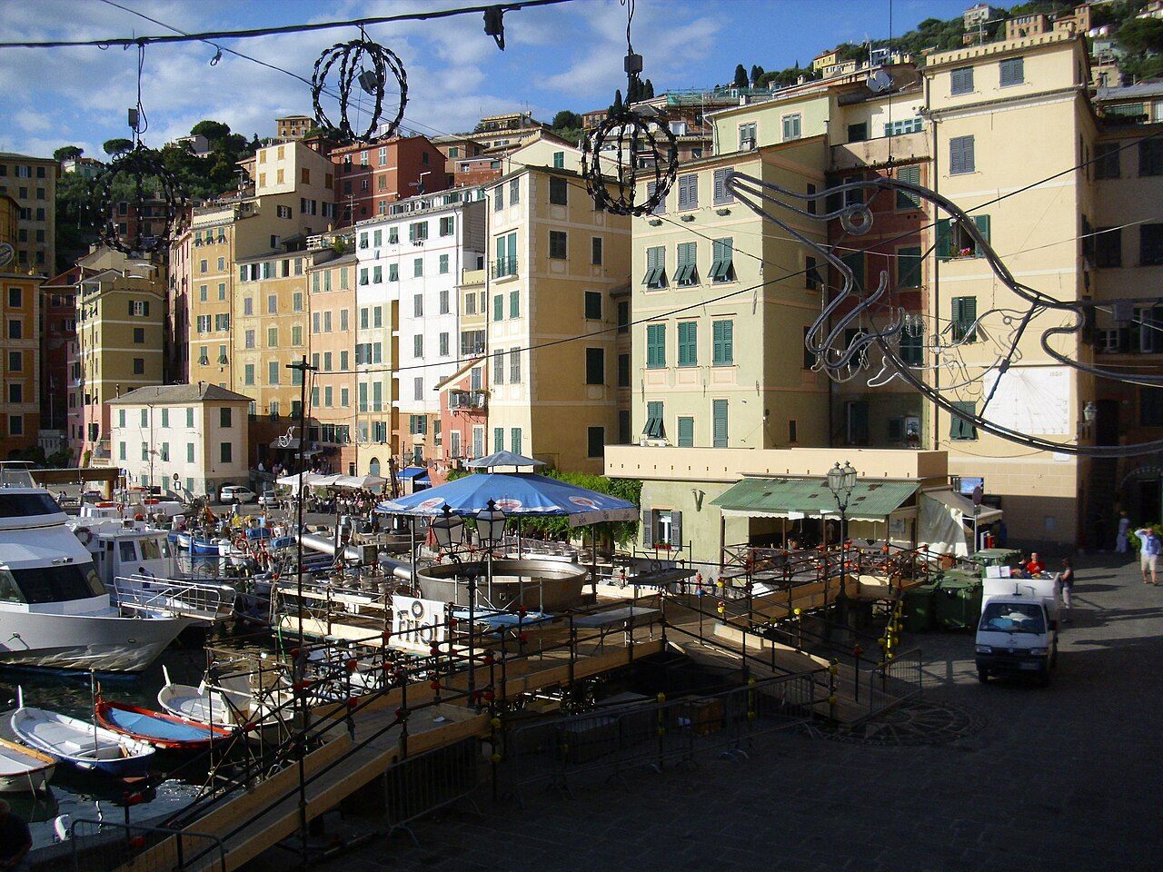 La padella gigante della Sagra del Pesce di Camogli
